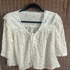 ✨Floral Lace Trim Blouse✨Cream | Boho | Medium | NWT